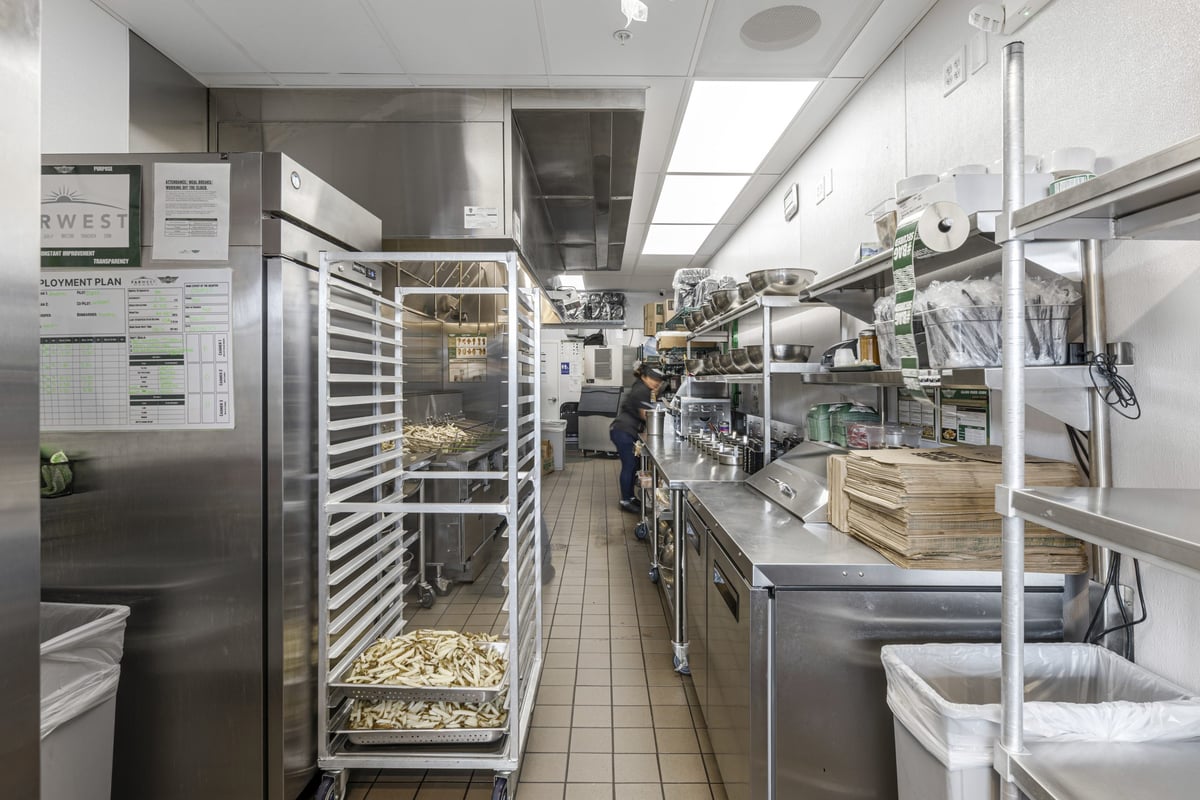 03.13.25_Wingstop-Auburn_3944-scaled