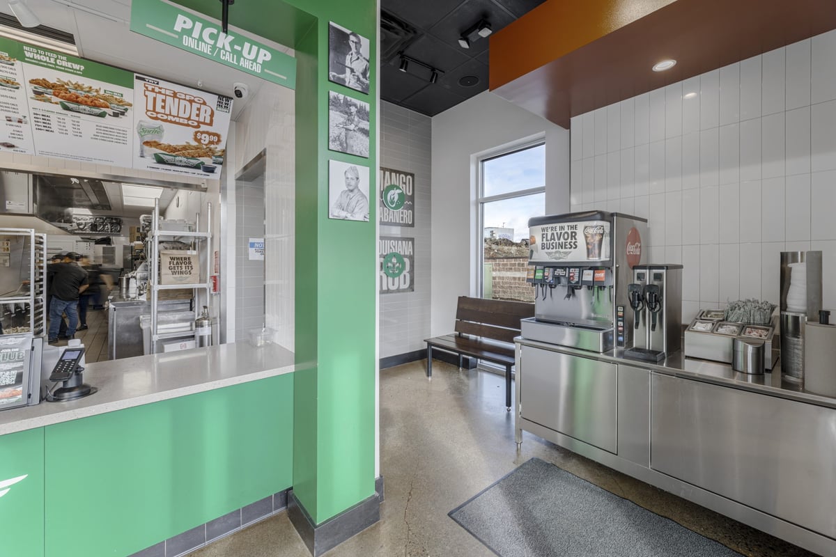 03.13.25_Wingstop-Auburn_3956-scaled