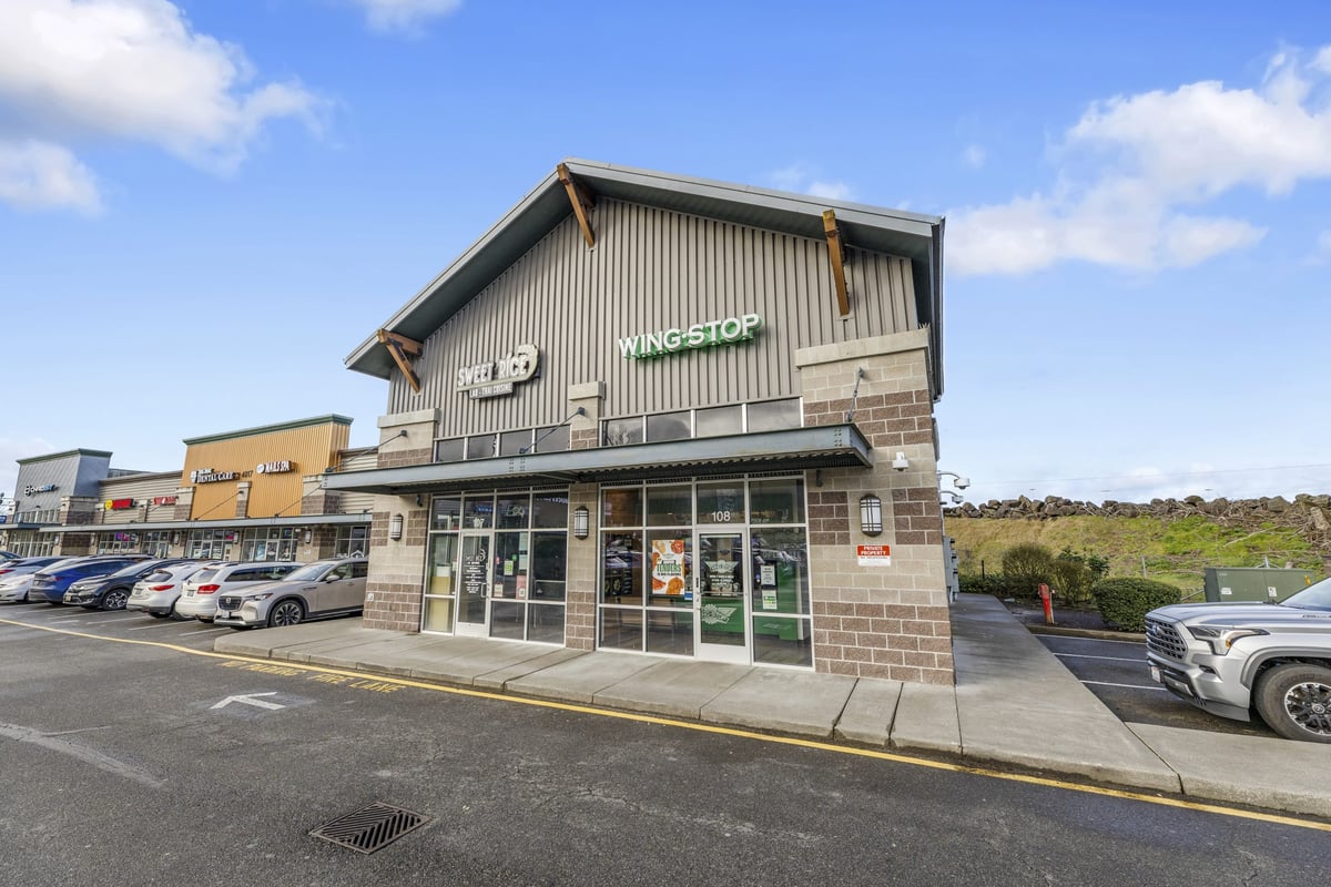 03.13.25_Wingstop-Auburn_3960-scaled