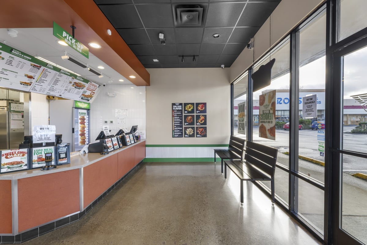 03.13.25_Wingstop-Burien_3805-scaled-1