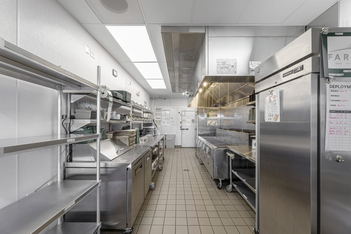 03.13.25_Wingstop-Burien_3856-scaled-1