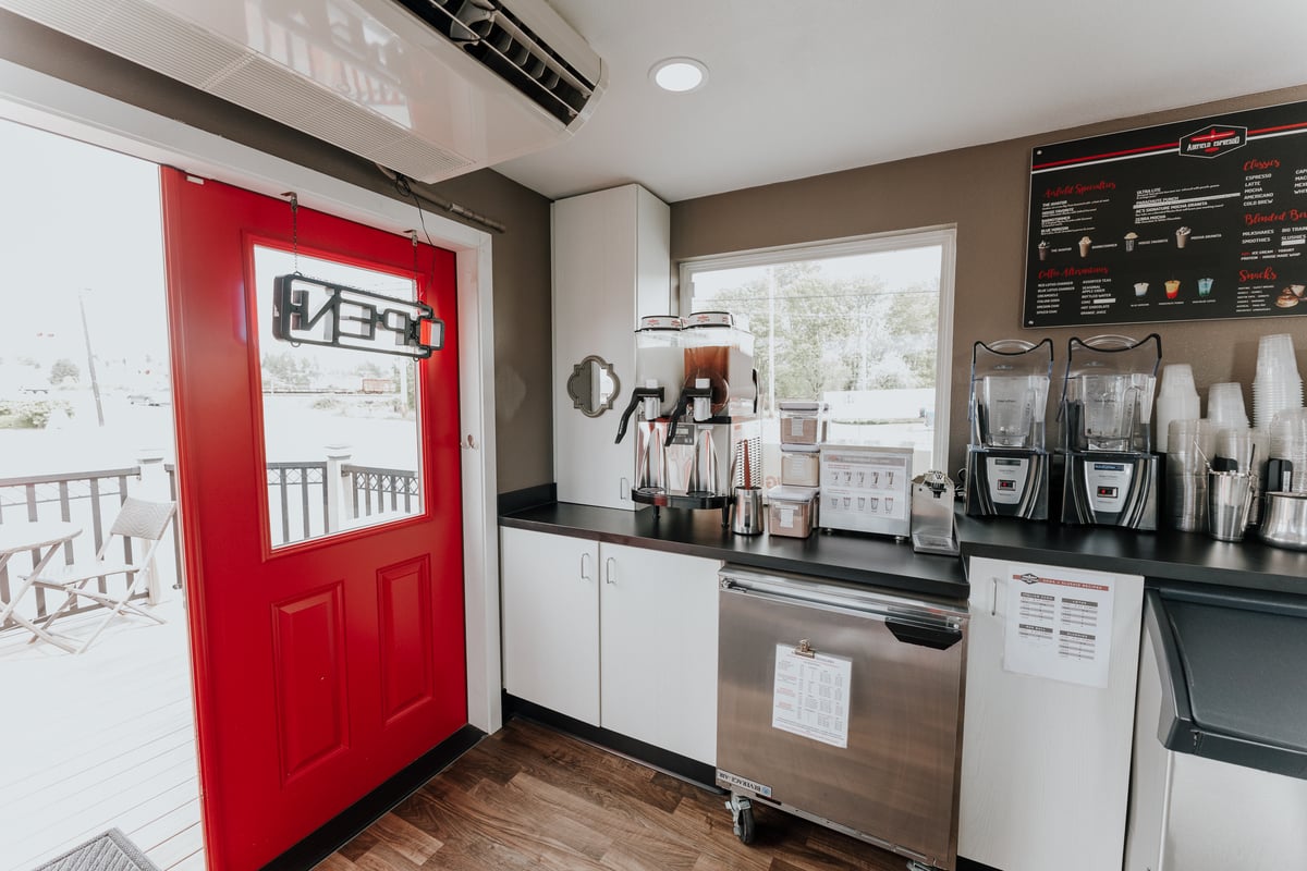 05.01_CPM_Airfield Espresso_4414