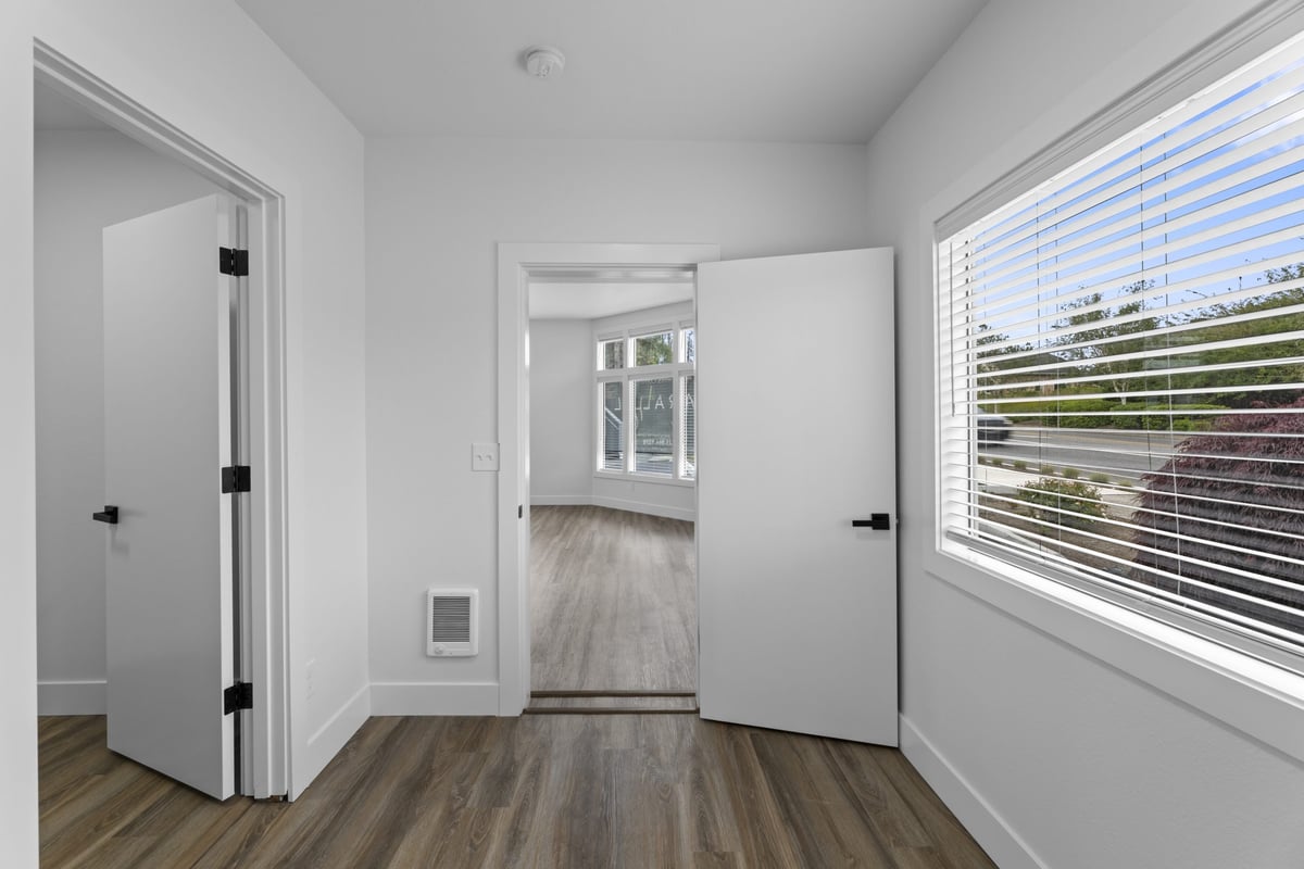 06.10.24_San-Juan-Apts-Live-Work_2104-scaled