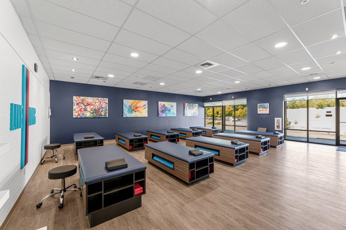 07.18_StretchLab-Bellevue_2754-scaled