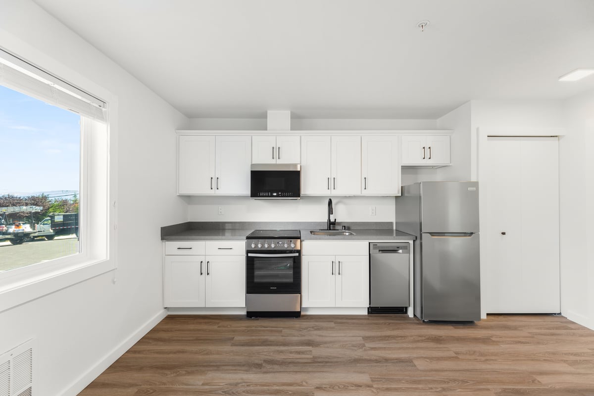 07.20.23_San Juan Apts_7098-1