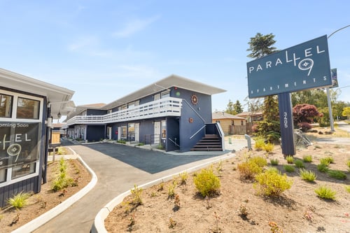 Parallel 49 Apartments - Anacortes